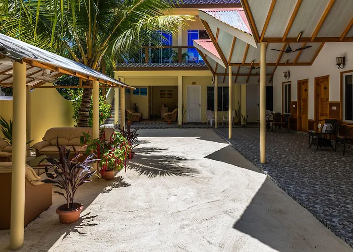 Relax Residence Thoddoo Maldives