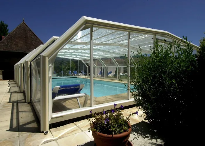Hostellerie Clau del Loup - Logis Hotels