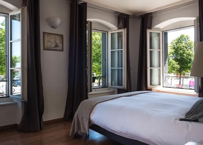 L'Hôtel by Hostellerie du Château Rolle
