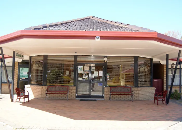 Civic Motor Inn