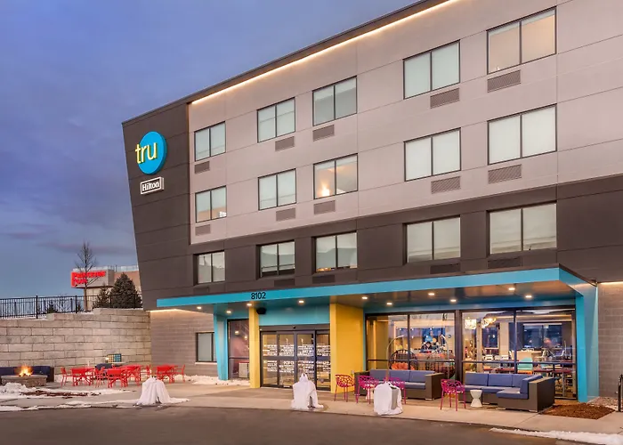 Tru By Hilton West