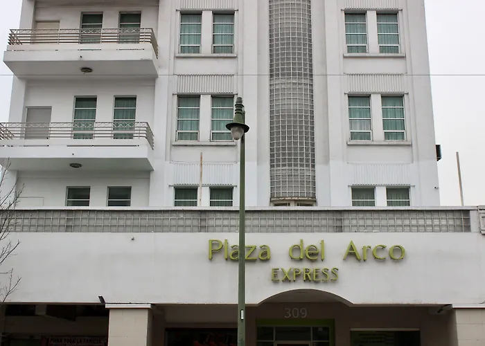 Plaza Del Arco Express