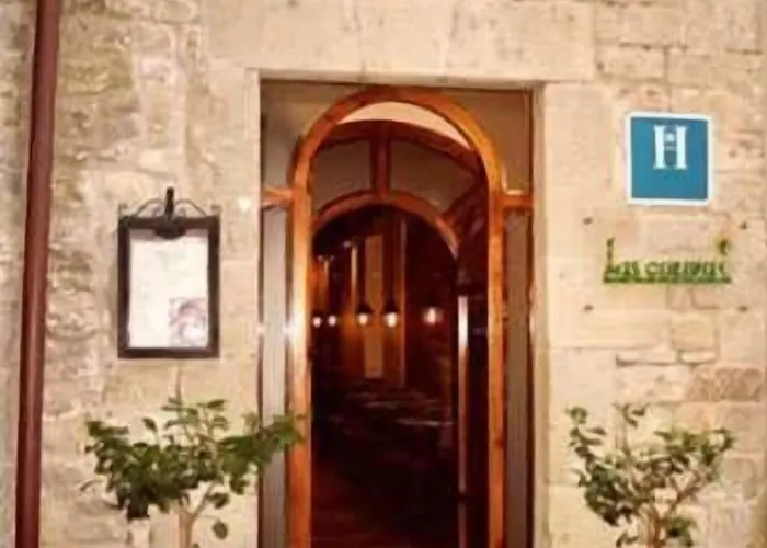 Hostal Las Coronas