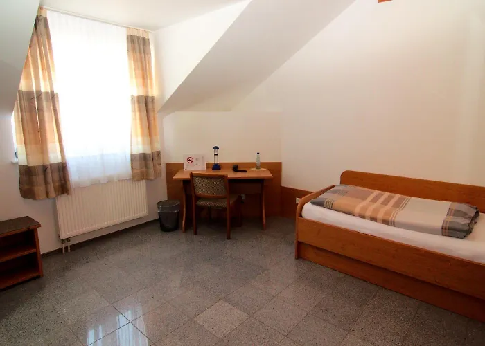 Messe-Hotel Waldruhe Giesen