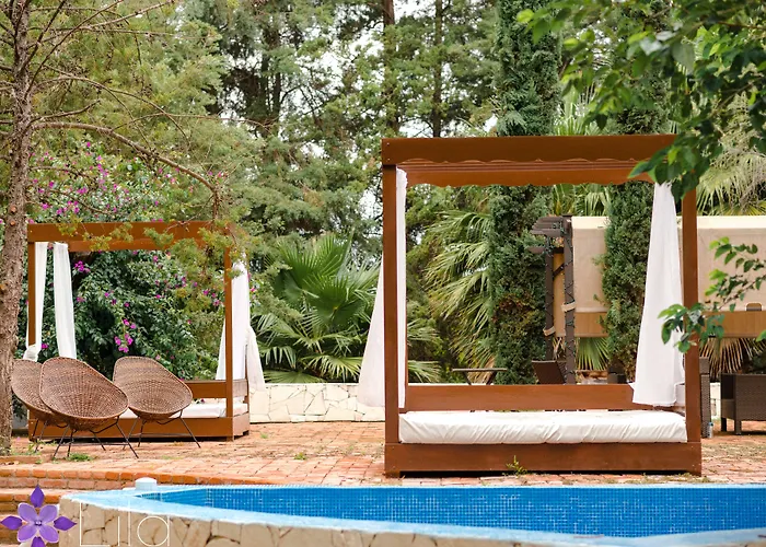 Lila Hotel