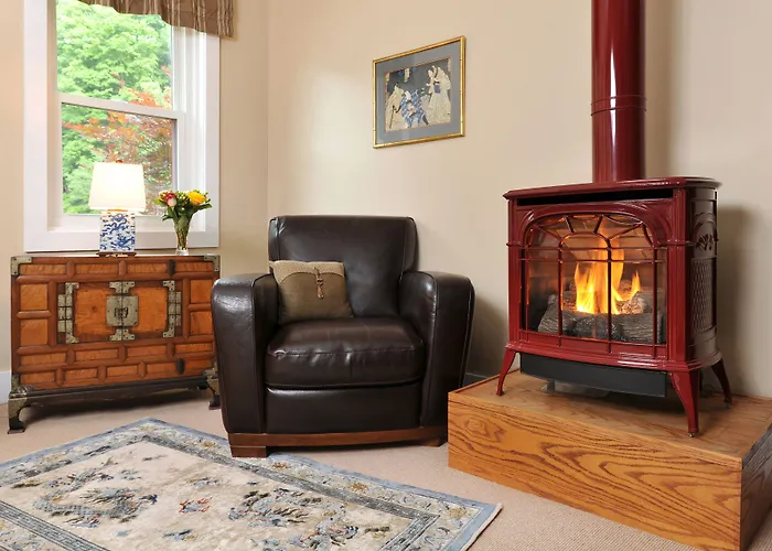 1795 Acorn Inn Bed And Breakfast Canandaigua