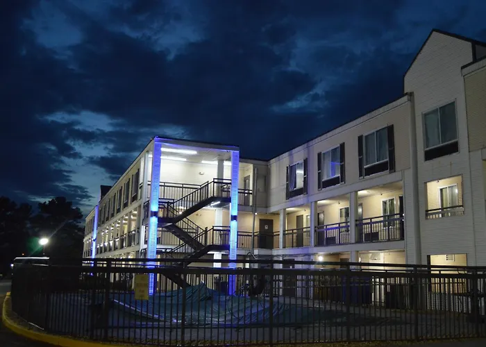 Days Inn By Wyndham Marietta-Atlanta-Delk Road