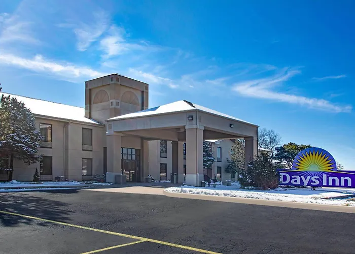 Days Inn & Suites By Wyndham Cuba