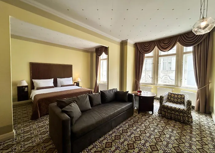 Grandezza Hotel Luxury Palace