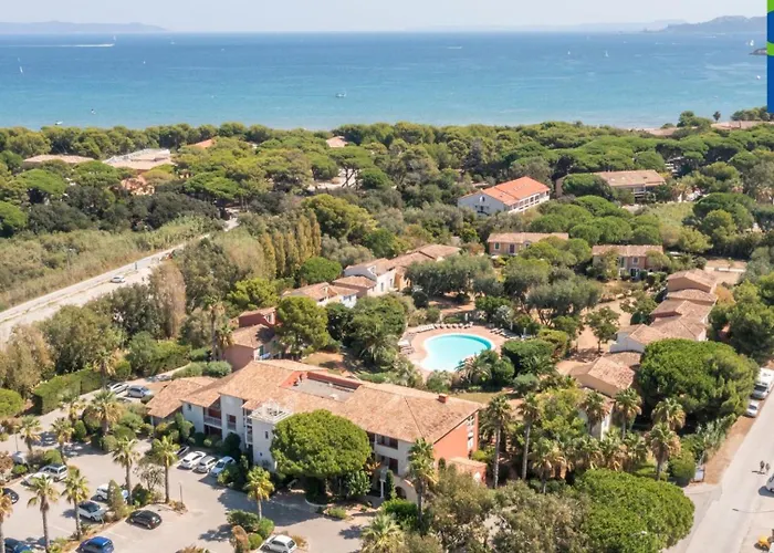 Résidence Pierre&Vacances le Hameau de la Pinède Hyères
