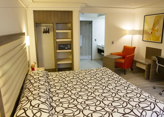 Econo Express Hotel