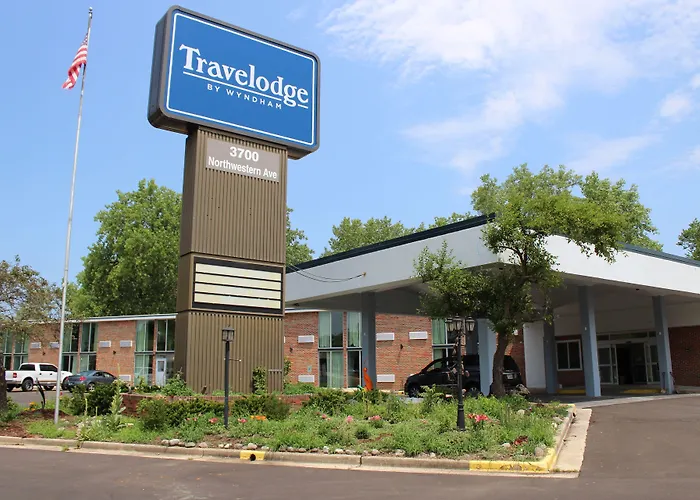 Travelodge By Wyndham Water'S Edge Hotel - Racine