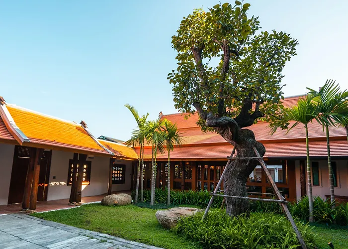 Phra Singh Village