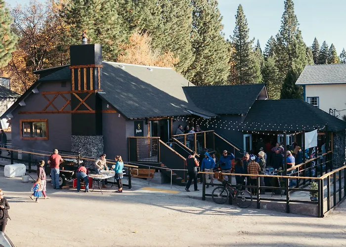 Summit View Inn
