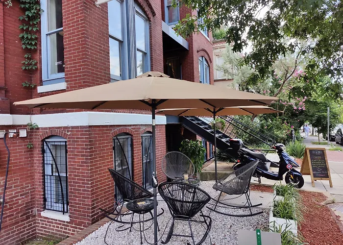 U Street Capsule Hostel