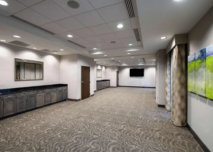 Hampton Inn & Suites Atlanta Ne