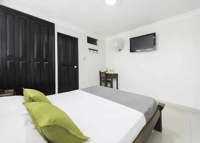 Ayenda 1120 Hotel Comercial
