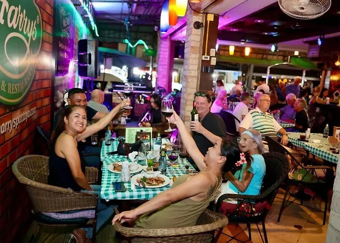Harrys Hotel Bar & Restaurant Pattaya