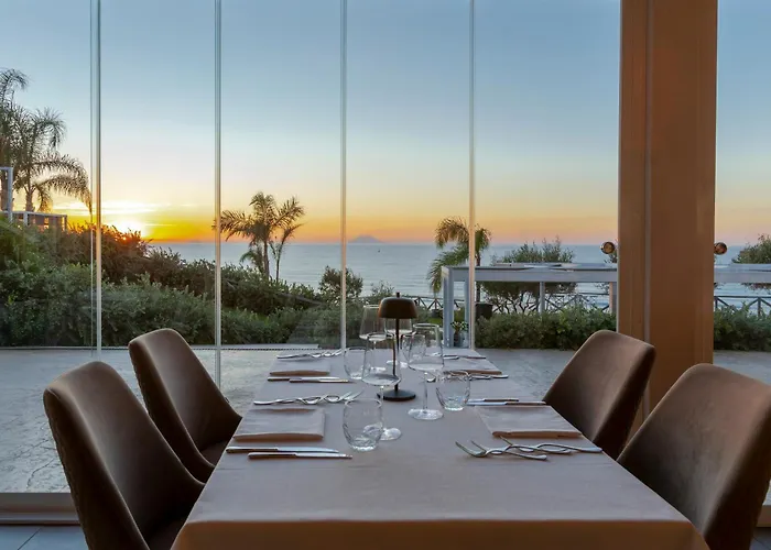 Midenza Suites&Residence Capo Vaticano