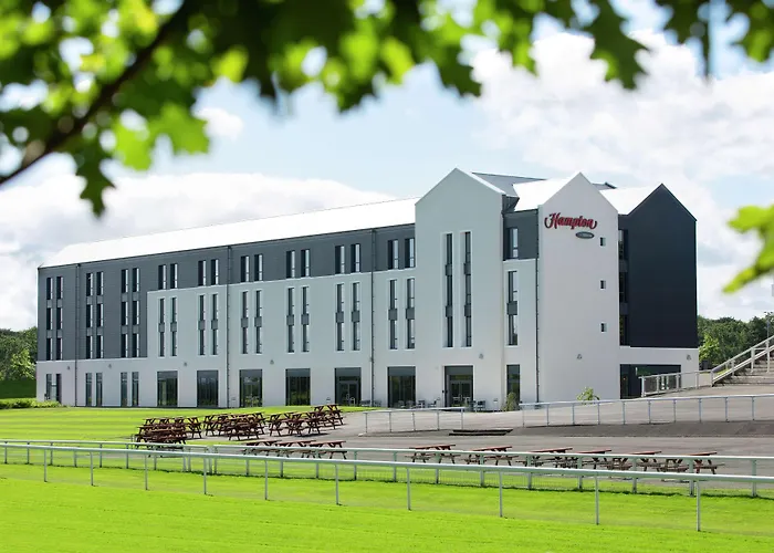 Hampton By Hilton Hamilton Park