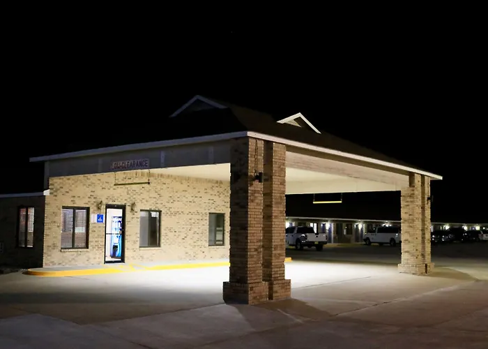 Heritage Inn & Suites