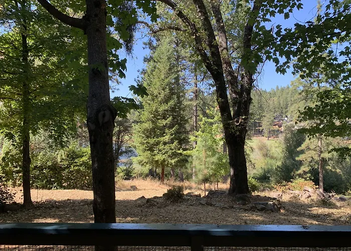 Alta Sierra Village