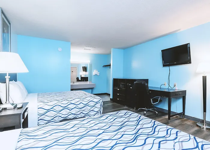 Blue Way Inn & Suites