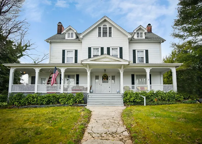 Love Lane Bed & Breakfast