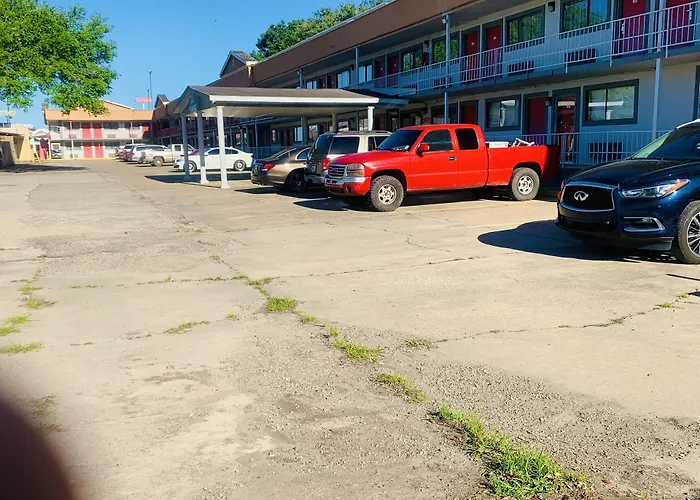 Budget Inn And Suites