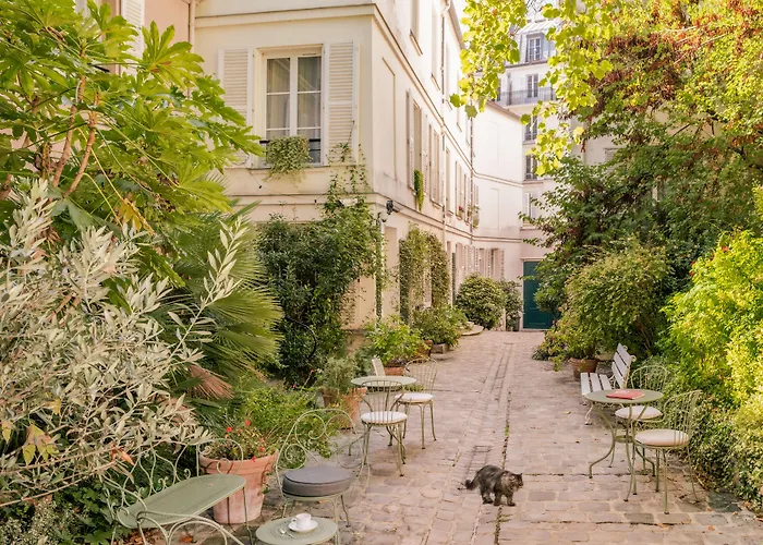 Hotel des Grandes Ecoles