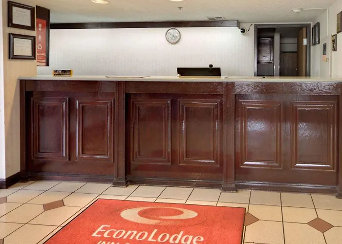 Econo Lodge Inn&Suites El Paso
