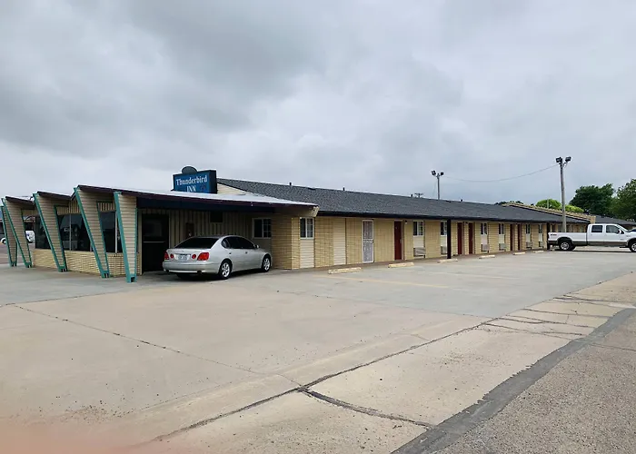 Thunderbird Inn