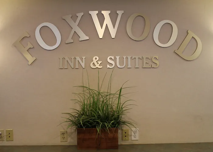 Foxwood Inn And Suites