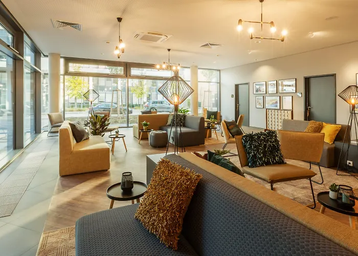 Holiday Inn - The Niu, Mesh Messe By Ihg