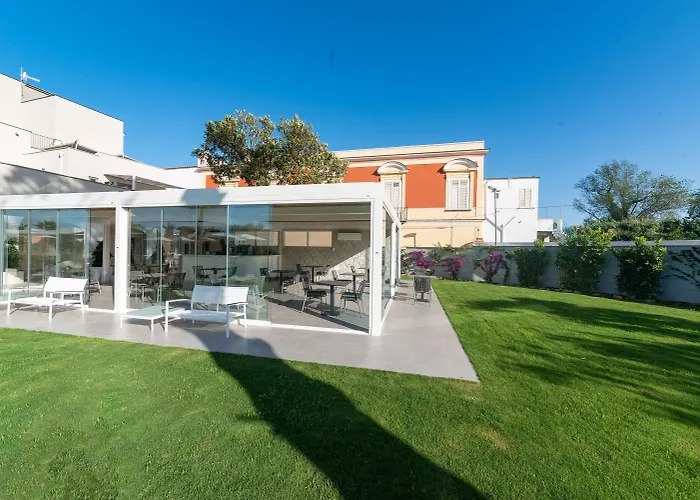 Insula Boutique Hotel