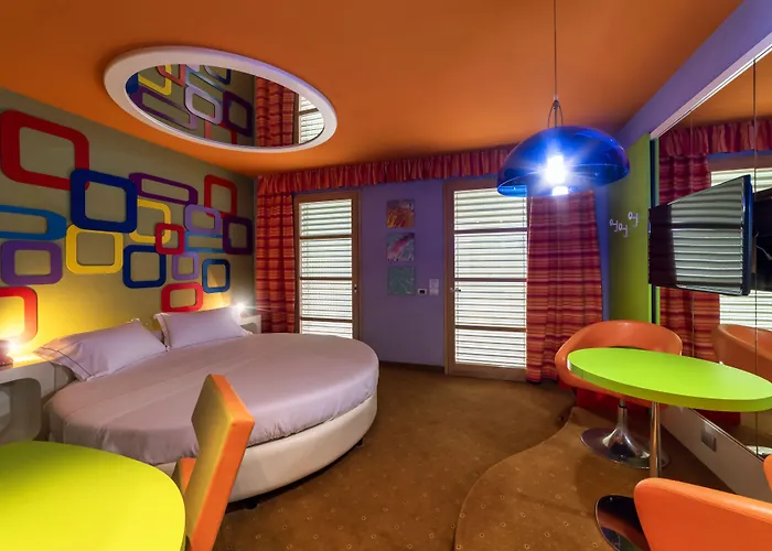Motel Hotel Piranha