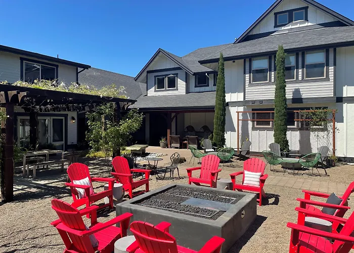 The Setting Inn Willamette Valley