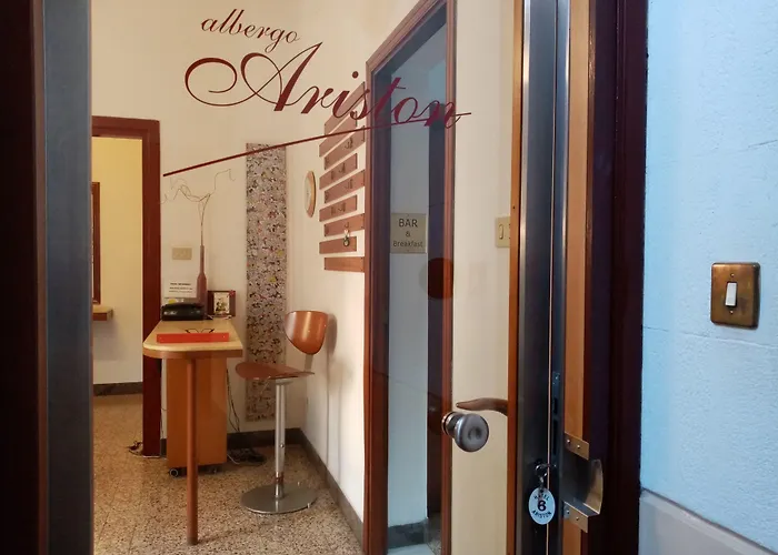 Ariston Petit Hotel