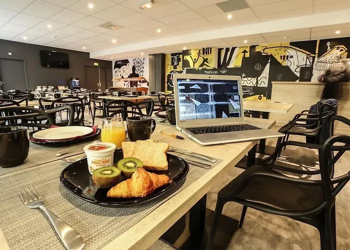 Arena Hotel La Defense Nanterre