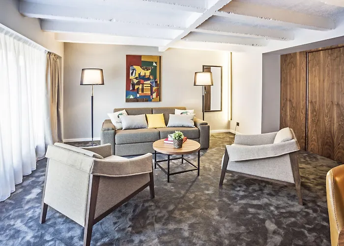 Nomad Luxury Suites