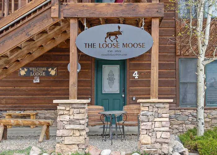Loose Moose Lodge