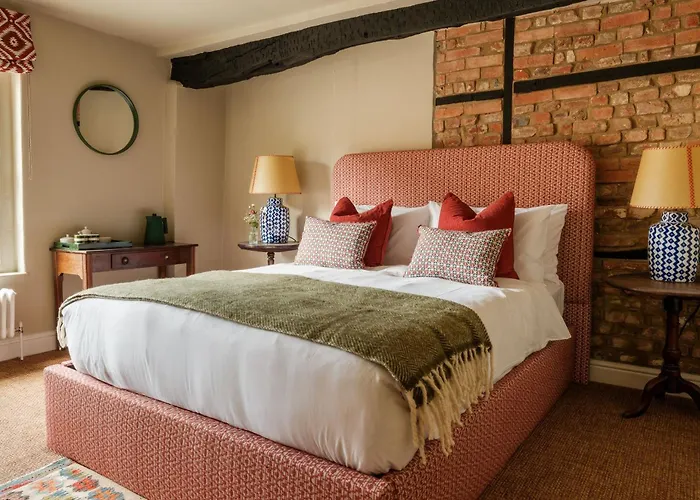 Fleur De Lys Inn, Cranborne