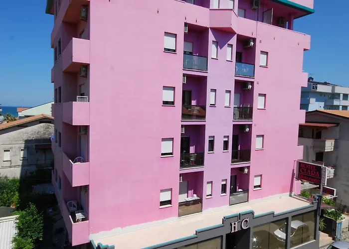 Hotel Clara