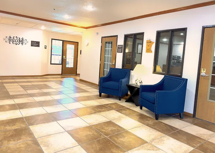 Country Trails Inn &Suites