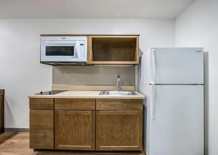 Woodspring Suites Colton