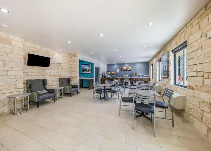 Scottish Inns-Campus