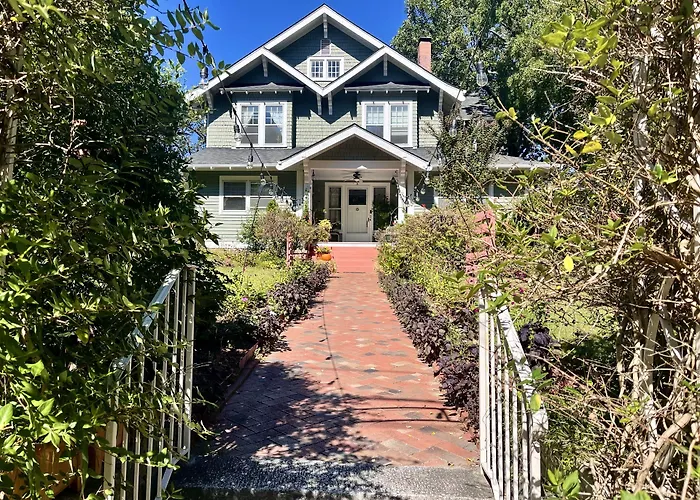 Greenwood Bed & Breakfast