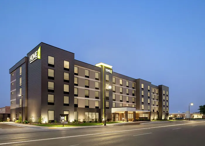 Home2 Suites By Hilton Milwaukee West