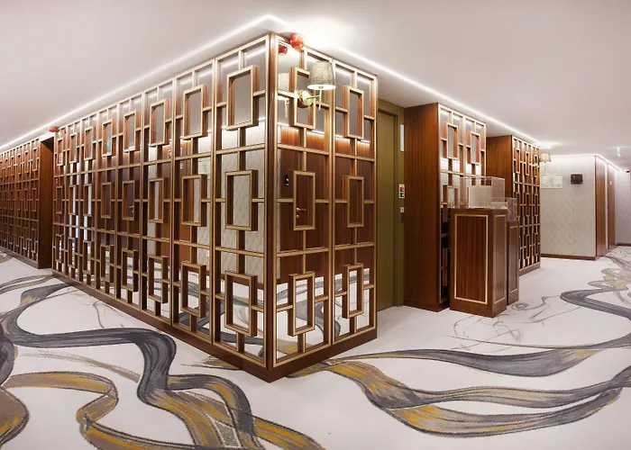 Wine & Books - Small Luxury s Of The World