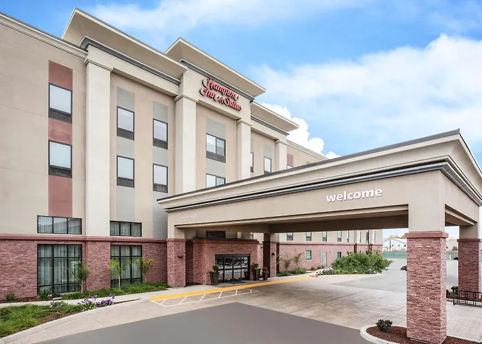 Hampton Inn & Suites Watsonville